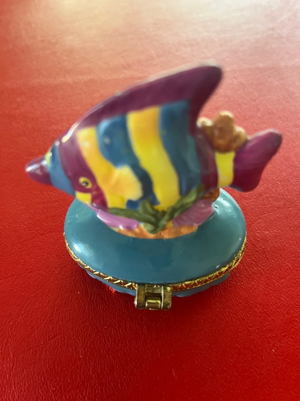 Vintage Porcelain Hinged Tropical Fish Trinket Box 2.75”L 1.75”W 3.5”H